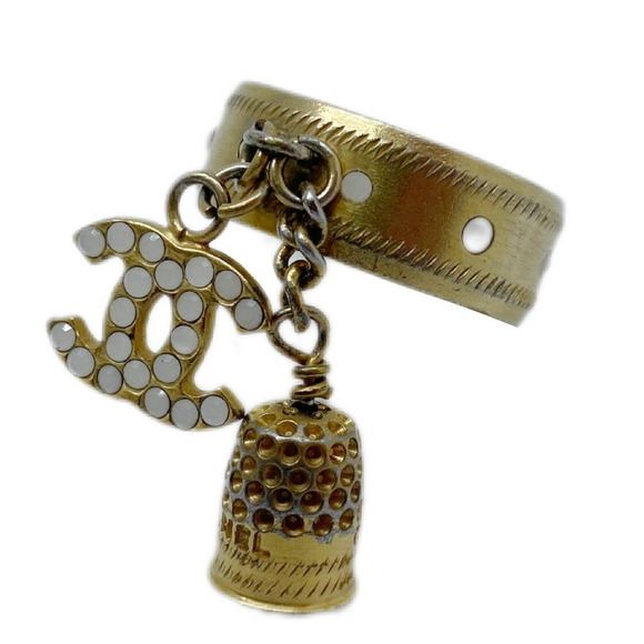 CHANEL Gold Ring - Picture 1 of 8